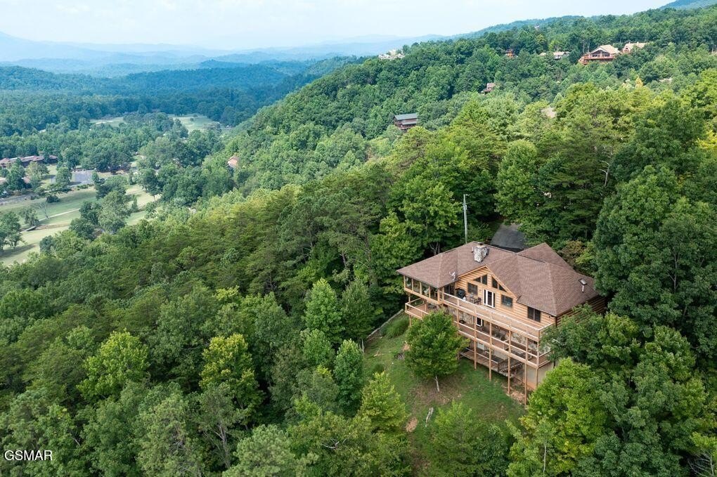 Gatlinburg, Tennessee, 37738, United States, 3 Bedrooms Bedrooms, ,2.5 BathroomsBathrooms,Residential,Forsale,1936713