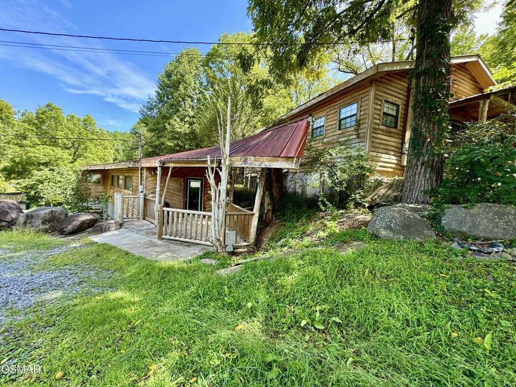 Sevierville, Tennessee, 37876, United States, ,Commercial,Forsale,1893729
