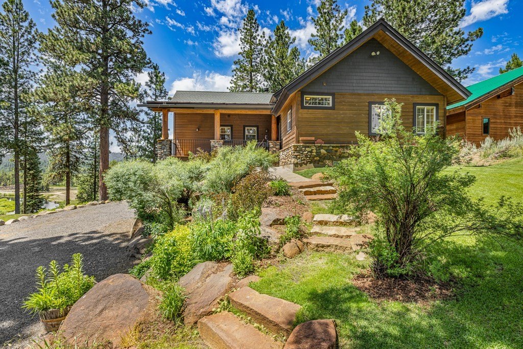 McCall, Idaho, 83638, United States, 3 Bedrooms Bedrooms, ,3 BathroomsBathrooms,Residential,Forsale,1946176