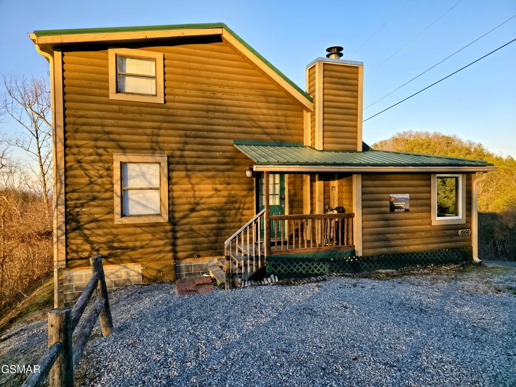 Sevierville, Tennessee, 37876, United States, 3 Bedrooms Bedrooms, ,2 BathroomsBathrooms,Residential,Forsale,1936698