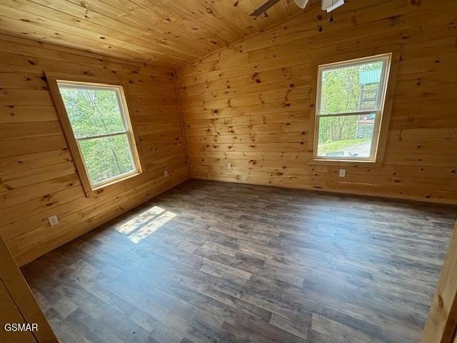 Sevierville, Tennessee, 37876, United States, 4 Bedrooms Bedrooms, ,2.5 BathroomsBathrooms,Residential,Forsale,1893693