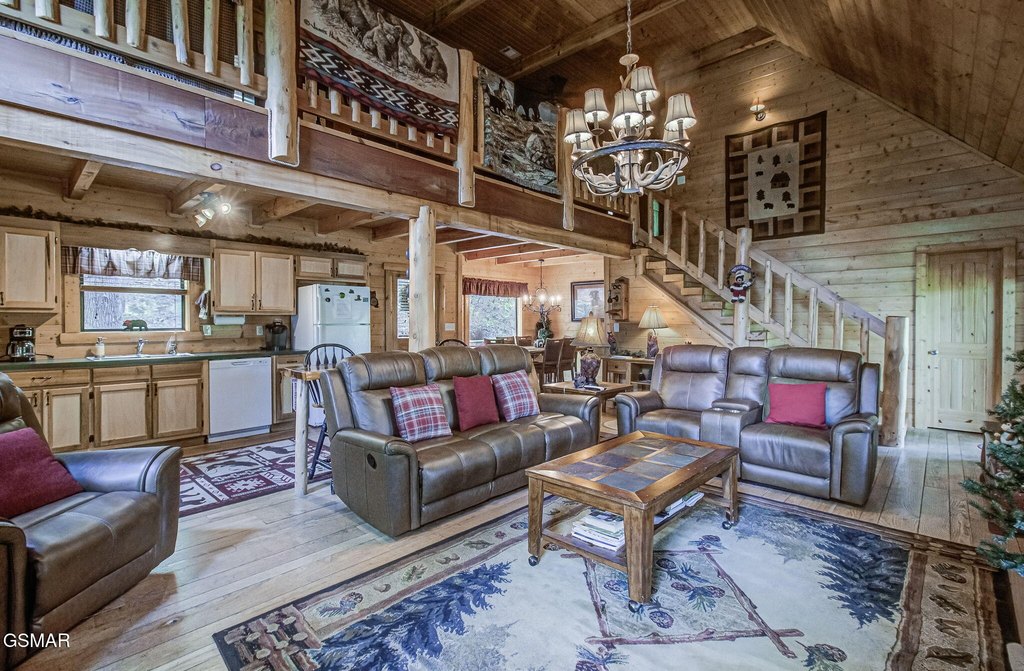 Sevierville, Tennessee, 37862, United States, 2 Bedrooms Bedrooms, ,2.5 BathroomsBathrooms,Residential,Forsale,1971833