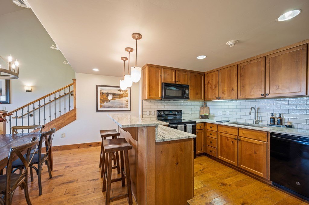 Donnelly, Idaho, 83615, United States, 2 Bedrooms Bedrooms, ,2 BathroomsBathrooms,Residential,Forsale,1946166