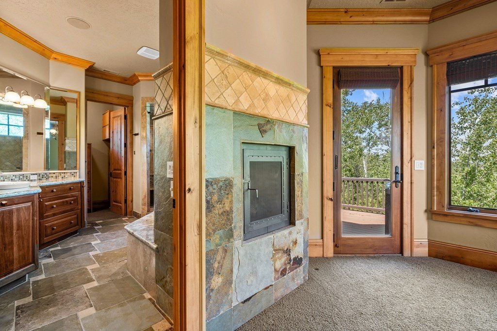 Donnelly, Idaho, 83615, United States, 4 Bedrooms Bedrooms, ,3.5 BathroomsBathrooms,Residential,Forsale,1889369