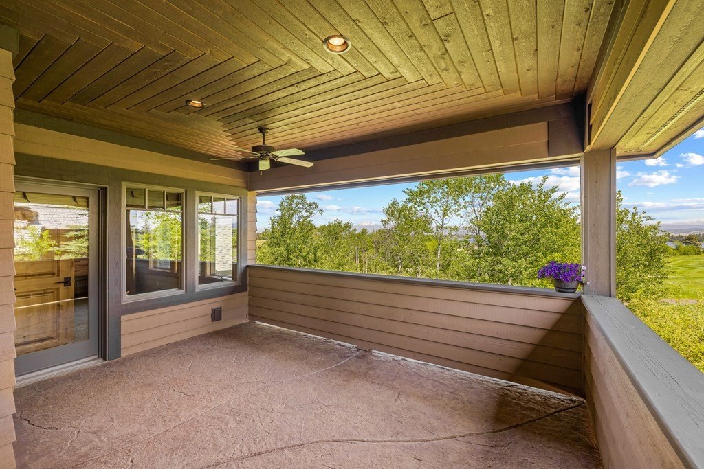 Donnelly, Idaho, 83615, United States, 4 Bedrooms Bedrooms, ,3.5 BathroomsBathrooms,Residential,Forsale,1889369