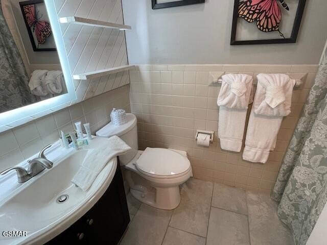 Gatlinburg, Tennessee, 37738, United States, 4 Bedrooms Bedrooms, ,3 BathroomsBathrooms,Residential,Forsale,1893794