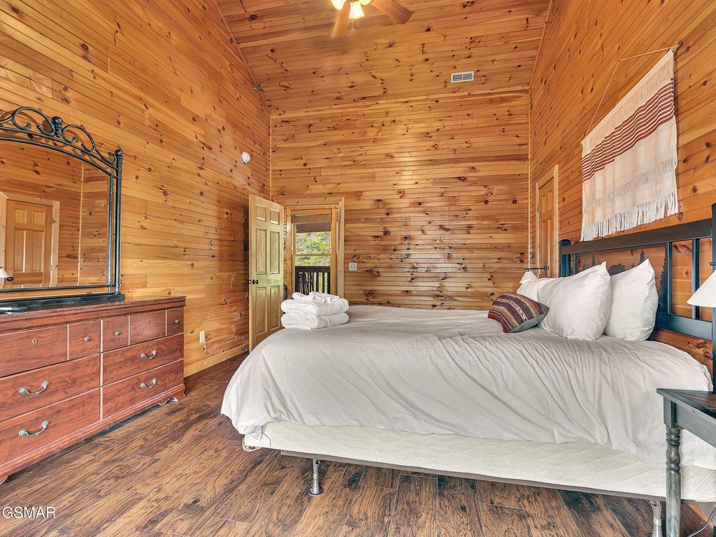 Gatlinburg, Tennessee, 37738, United States, 8 Bedrooms Bedrooms, ,8.5 BathroomsBathrooms,Residential,Forsale,1942454
