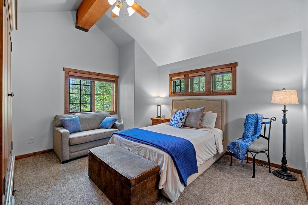 Donnelly, Idaho, 83615, United States, 2 Bedrooms Bedrooms, ,2.5 BathroomsBathrooms,Residential,Forsale,1889377