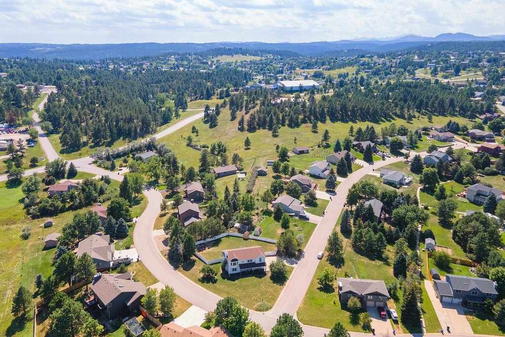 Rapid City, South Dakota, 57702, United States, 4 Bedrooms Bedrooms, ,3 BathroomsBathrooms,Residential,Forsale,1990693