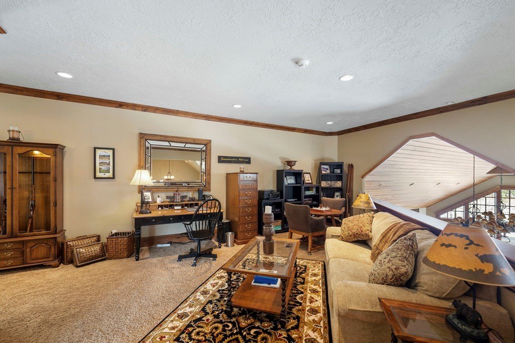 Donnelly, Idaho, 83615, United States, 4 Bedrooms Bedrooms, ,Residential,Forsale,1889372