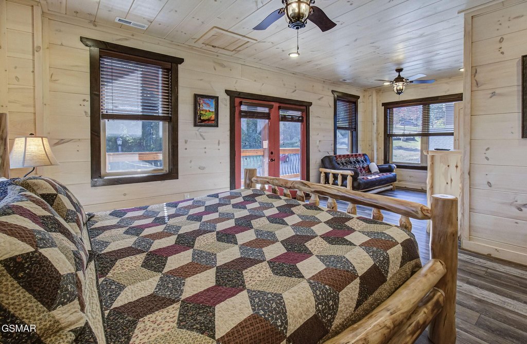 Sevierville, Tennessee, 37862, United States, 5 Bedrooms Bedrooms, ,4 BathroomsBathrooms,Residential,Forsale,1971834