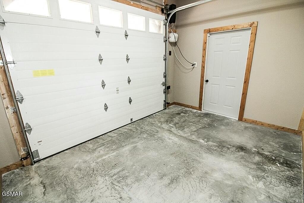 Sevierville, Tennessee, 37862, United States, 3 Bedrooms Bedrooms, ,3 BathroomsBathrooms,Residential,Forsale,1893748