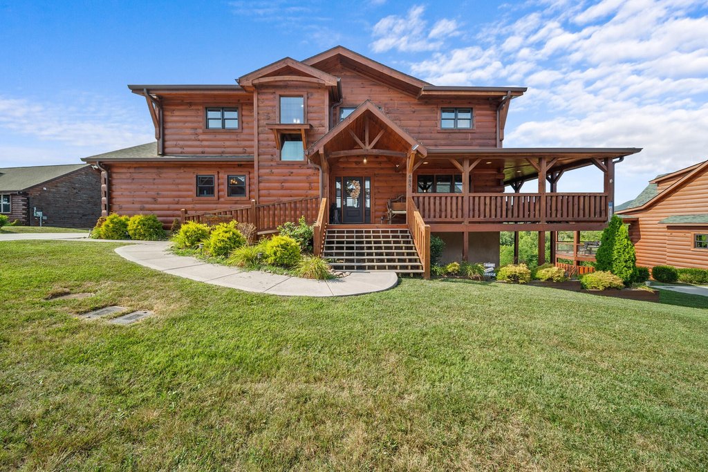 Sevierville, Tennessee, 37876, United States, 4 Bedrooms Bedrooms, ,5.5 BathroomsBathrooms,Residential,Forsale,1999451