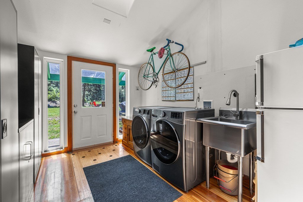 McCall, Idaho, 83638, United States, 2 Bedrooms Bedrooms, ,2 BathroomsBathrooms,Residential,Forsale,1946183