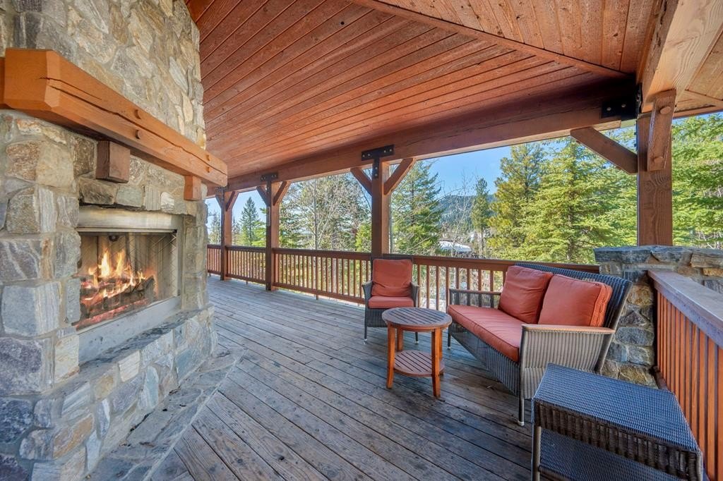 Donnelly, Idaho, 83615, United States, 4 Bedrooms Bedrooms, ,4 BathroomsBathrooms,Residential,Forsale,1946165