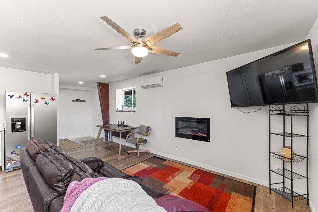 McCall, Idaho, 83638, United States, 1 Bedroom Bedrooms, ,1 BathroomBathrooms,Residential,Forsale,1889419