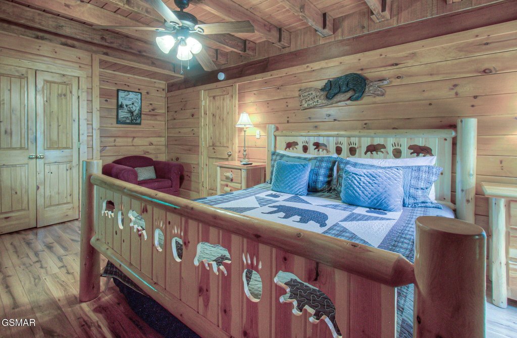 Pigeon Forge, Tennessee, 37863, United States, 3 Bedrooms Bedrooms, ,2 BathroomsBathrooms,Residential,Forsale,1971837