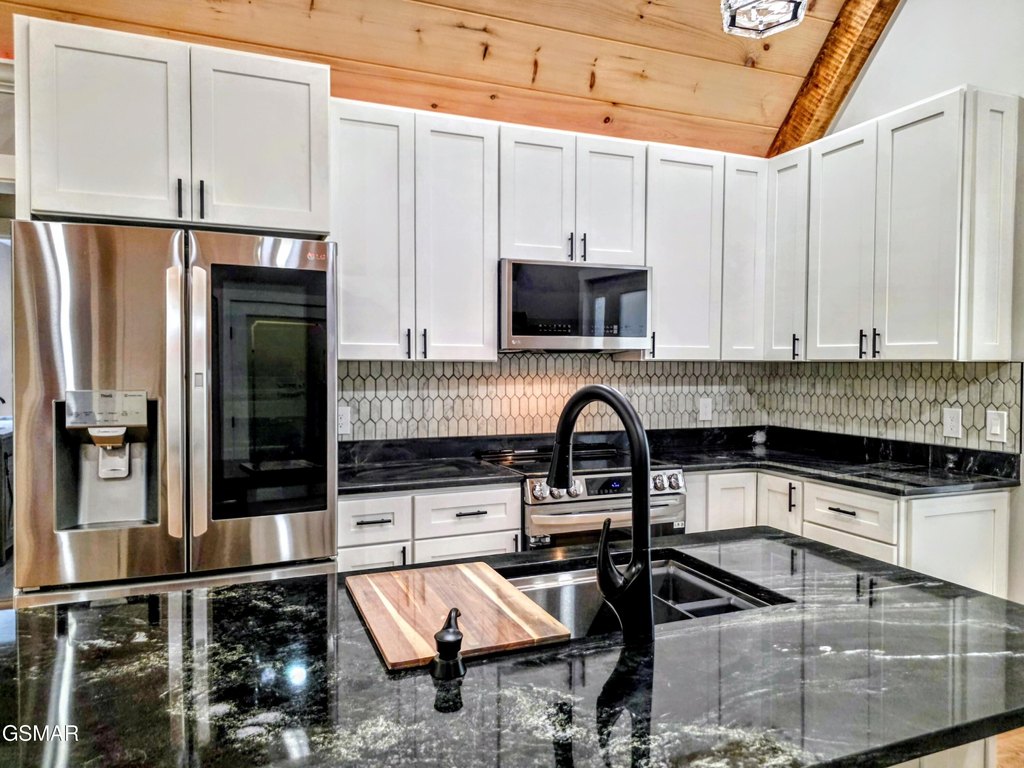 Sevierville, Tennessee, 37876, United States, 3 Bedrooms Bedrooms, ,2 BathroomsBathrooms,Residential,Forsale,1942445