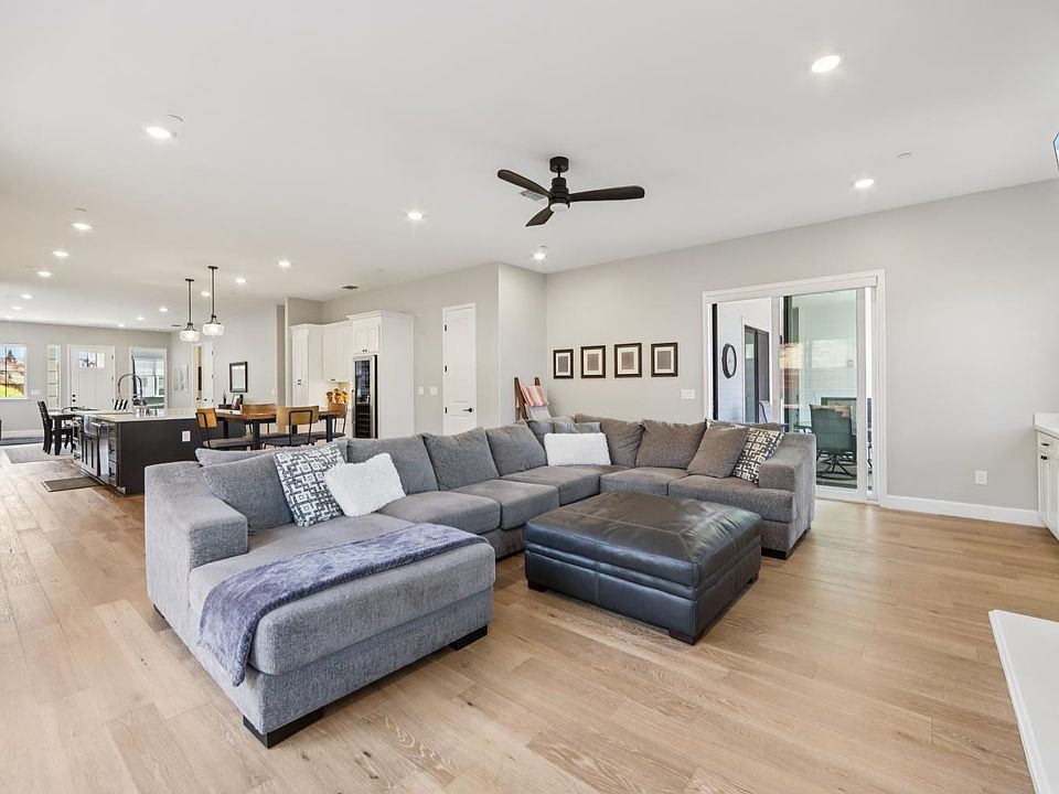 Santa Rosa, California, 95403, United States, 3 Bedrooms Bedrooms, ,3 BathroomsBathrooms,Residential,Forsale,1934066