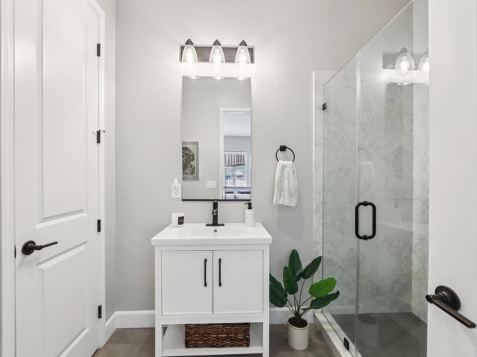 Santa Rosa, California, 95403, United States, 3 Bedrooms Bedrooms, ,3 BathroomsBathrooms,Residential,Forsale,1934066