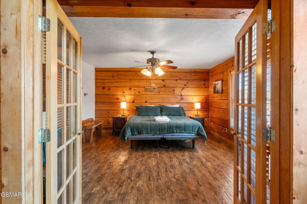 Gatlinburg, Tennessee, 37738, United States, 3 Bedrooms Bedrooms, ,2.5 BathroomsBathrooms,Residential,Forsale,1936713