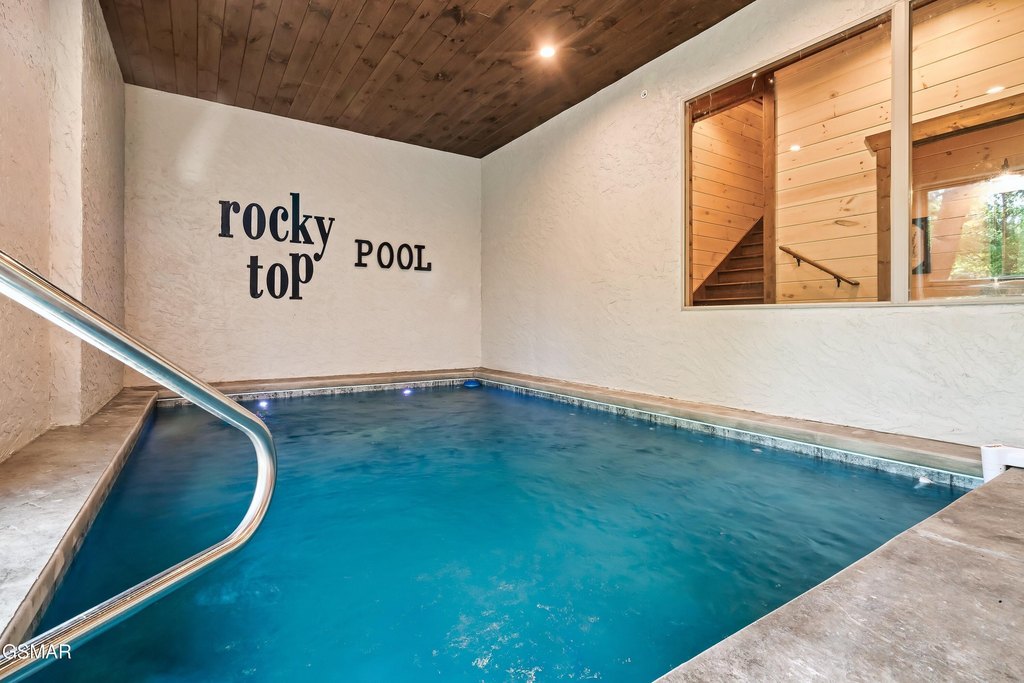 Pigeon Forge, Tennessee, 37862, United States, 4 Bedrooms Bedrooms, ,4.5 BathroomsBathrooms,Residential,Forsale,1971886