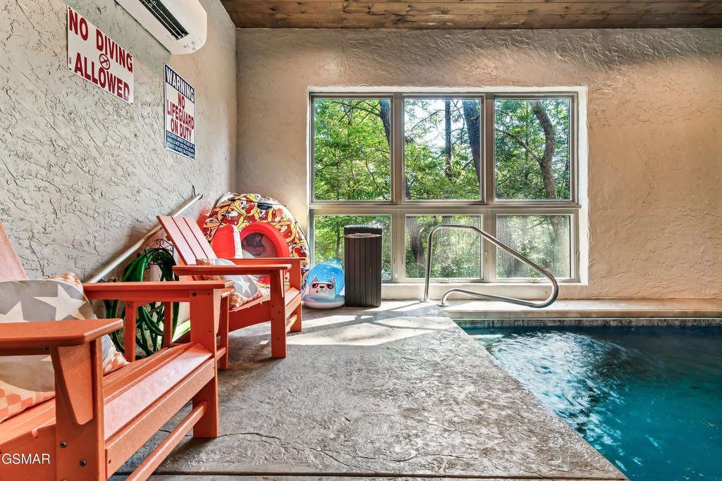 Pigeon Forge, Tennessee, 37862, United States, 4 Bedrooms Bedrooms, ,4.5 BathroomsBathrooms,Residential,Forsale,1971886