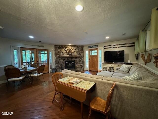 Sevierville, Tennessee, 37862, United States, 3 Bedrooms Bedrooms, ,2 BathroomsBathrooms,Residential,Forsale,1971862