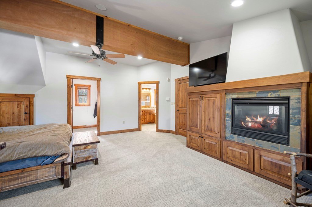 Donnelly, Idaho, 83615, United States, 4 Bedrooms Bedrooms, ,4 BathroomsBathrooms,Residential,Forsale,1946165