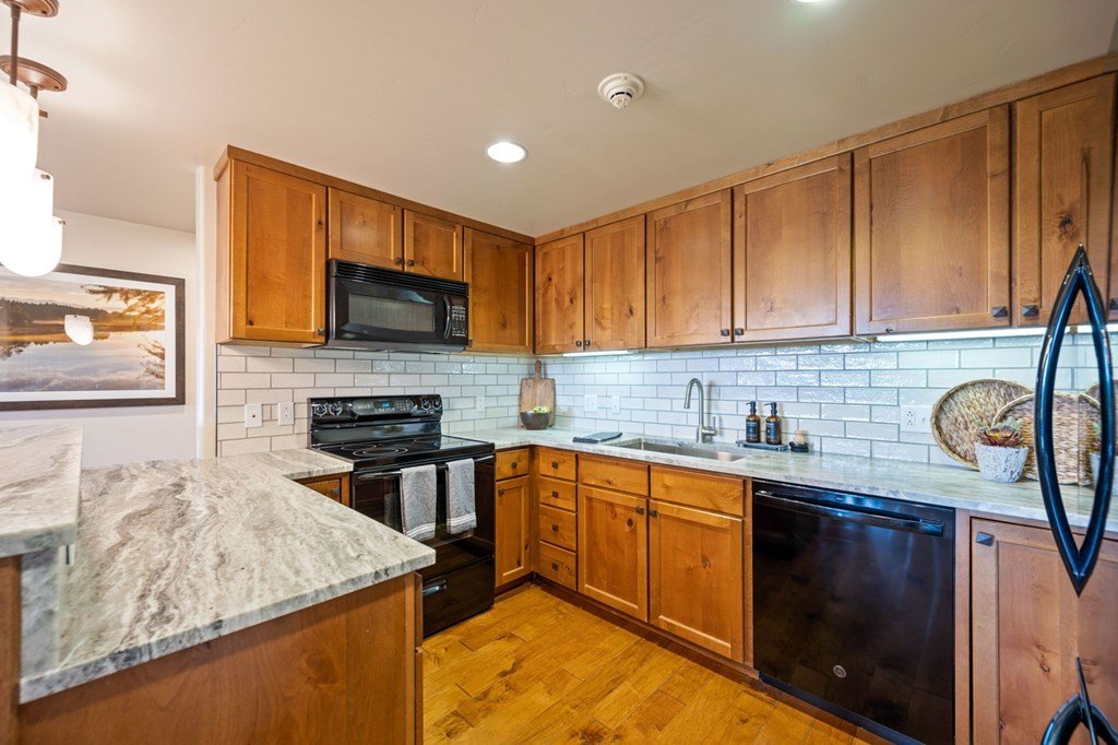 Donnelly, Idaho, 83615, United States, 2 Bedrooms Bedrooms, ,2 BathroomsBathrooms,Residential,Forsale,1946166