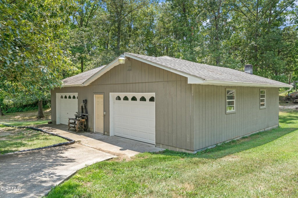 Sevierville, Tennessee, 37876, United States, 4 Bedrooms Bedrooms, ,3 BathroomsBathrooms,Residential,Forsale,1942460