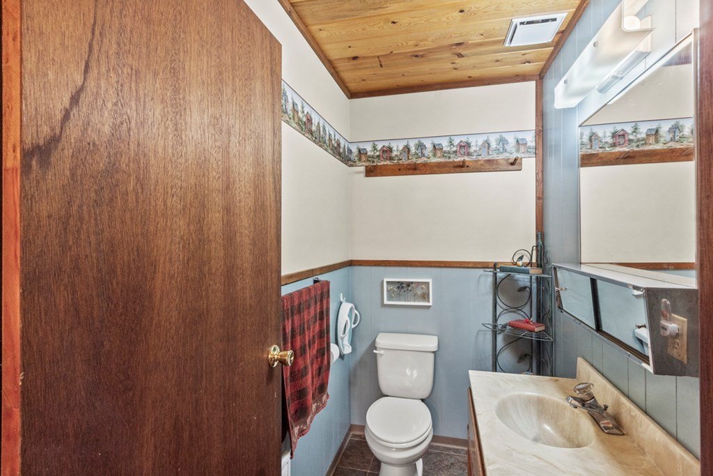 Cascade, Idaho, 83611, United States, 1 Bedroom Bedrooms, ,1.5 BathroomsBathrooms,Residential,Forsale,1889402