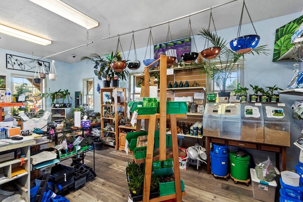 Cascade, Idaho, 83611, United States, ,1 BathroomBathrooms,Commercial,Forsale,1987280