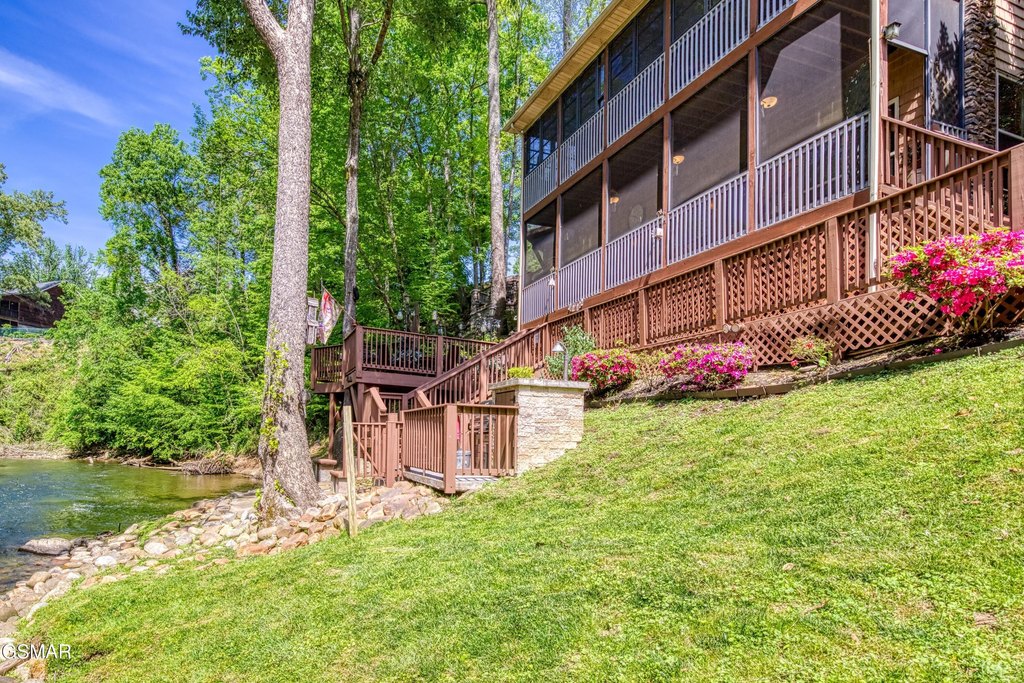 Pigeon Forge, Tennessee, 37863, United States, 3 Bedrooms Bedrooms, ,2.5 BathroomsBathrooms,Residential,Forsale,1942442