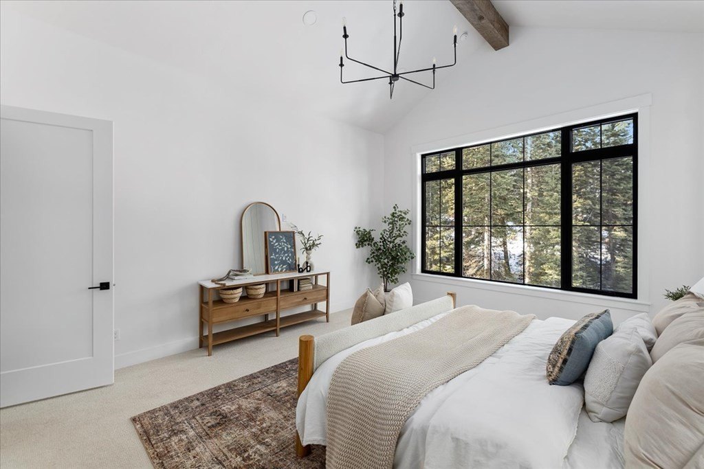 Donnelly, Idaho, 83615, United States, 4 Bedrooms Bedrooms, ,3.5 BathroomsBathrooms,Residential,Forsale,1946171