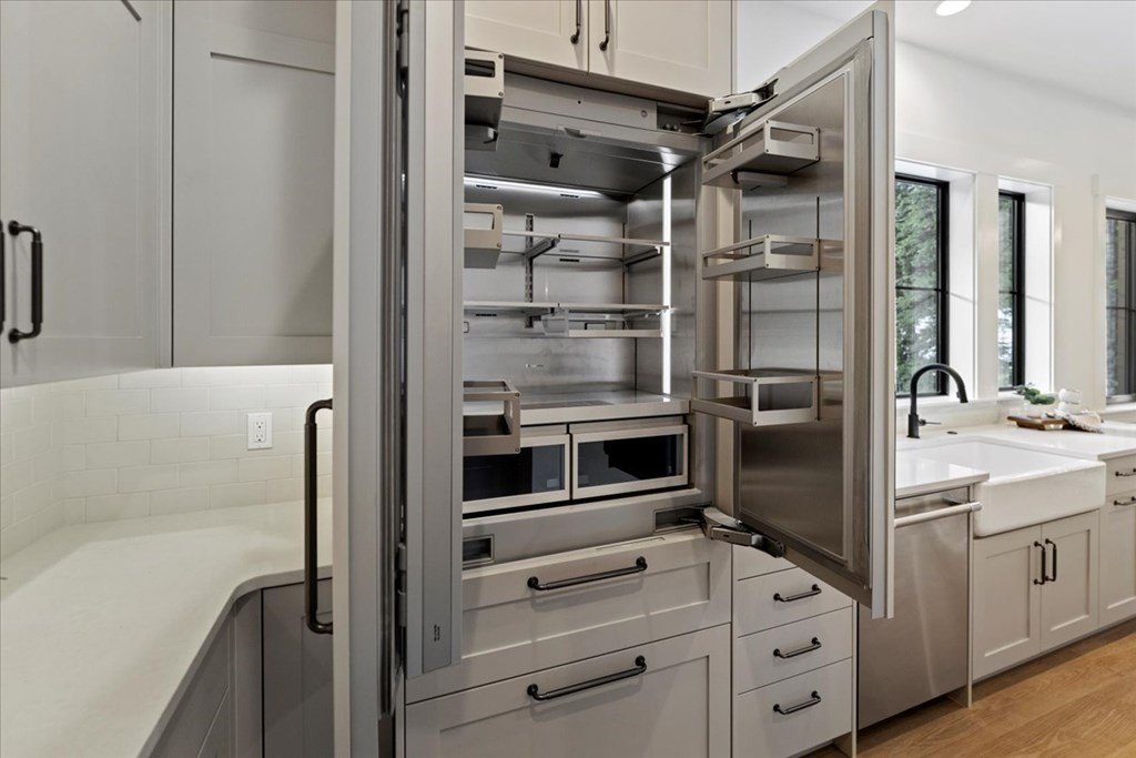 Donnelly, Idaho, 83615, United States, 4 Bedrooms Bedrooms, ,3.5 BathroomsBathrooms,Residential,Forsale,1946171