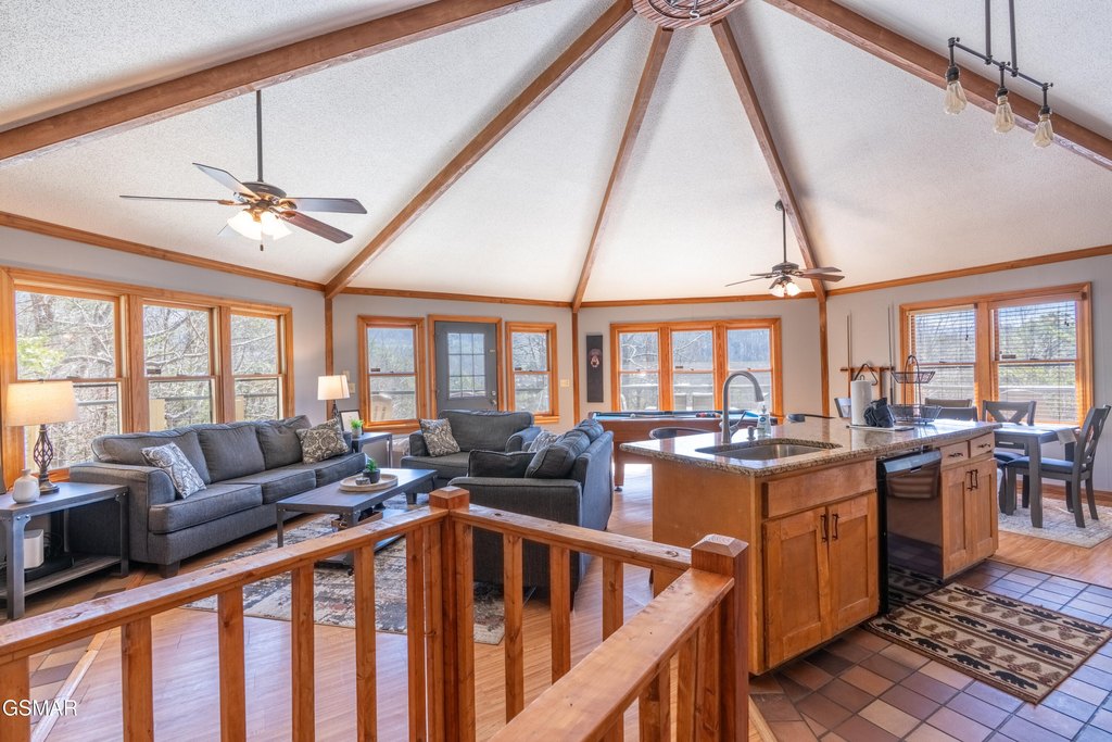 Gatlinburg, Tennessee, 37738, United States, 3 Bedrooms Bedrooms, ,3 BathroomsBathrooms,Residential,Forsale,1899765
