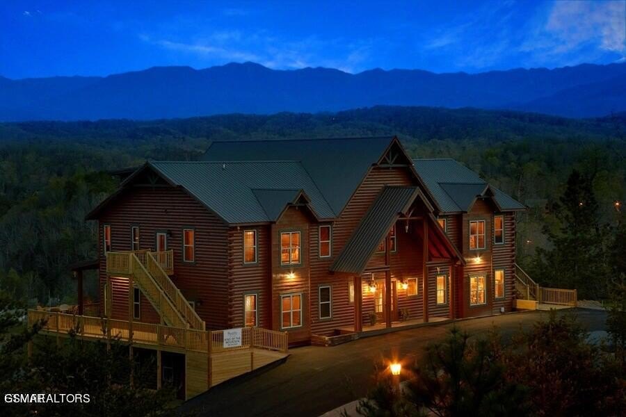 Sevierville, Tennessee, 37876, United States, 18 Bedrooms Bedrooms, ,18.5 BathroomsBathrooms,Residential,Forsale,1893787