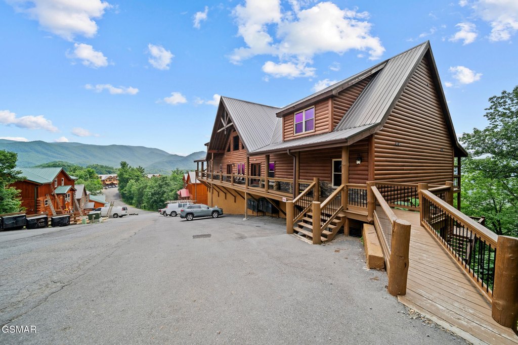 Pigeon Forge, Tennessee, 37863, United States, 12 Bedrooms Bedrooms, ,14 BathroomsBathrooms,Residential,Forsale,1942432