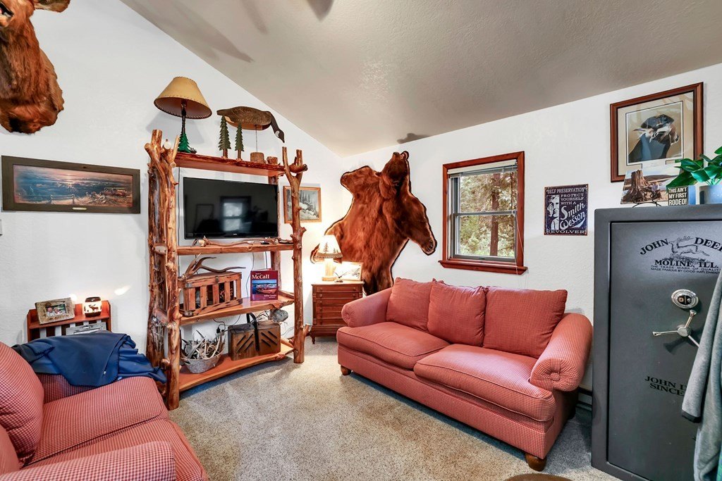 McCall, Idaho, 83638, United States, 5 Bedrooms Bedrooms, ,3 BathroomsBathrooms,Residential,Forsale,1889387