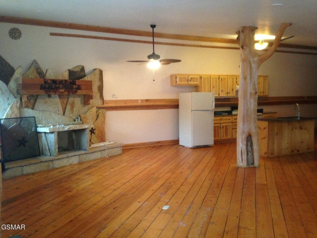 Sevierville, Tennessee, 37876, United States, ,Commercial,Forsale,1893729
