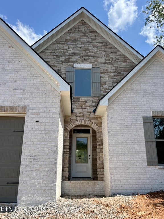 Maryville, Tennessee, 37801, United States, 3 Bedrooms Bedrooms, ,3 BathroomsBathrooms,Residential,Forsale,1942429