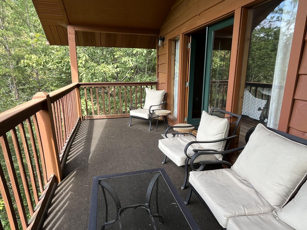 Sevierville, Tennessee, 37862, United States, 2 Bedrooms Bedrooms, ,2 BathroomsBathrooms,Residential,Forsale,1942448