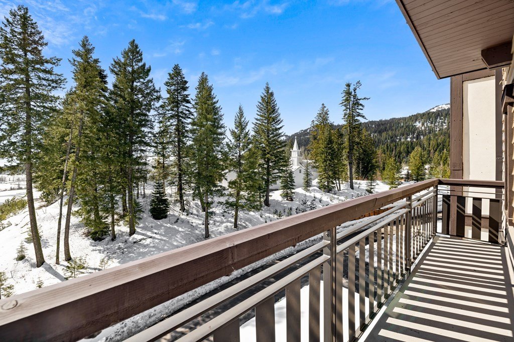 Donnelly, Idaho, 83615, United States, 2 Bedrooms Bedrooms, ,2 BathroomsBathrooms,Residential,Forsale,1889378