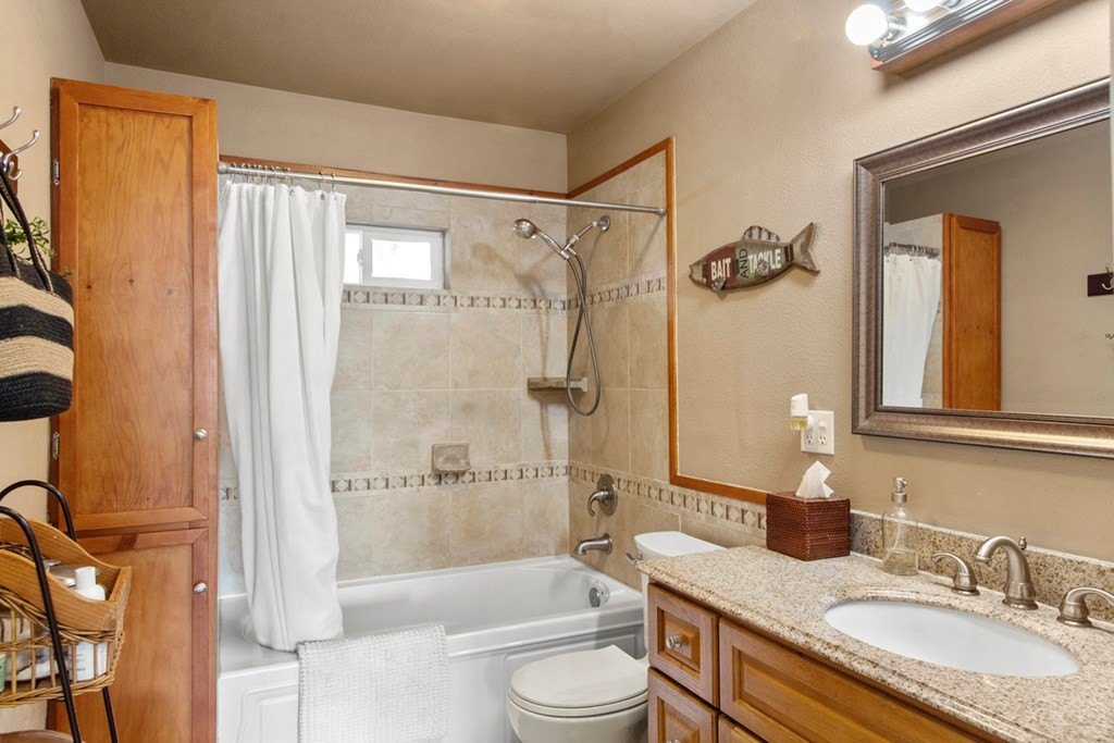 Cascade, Idaho, 83611, United States, 3 Bedrooms Bedrooms, ,2 BathroomsBathrooms,Residential,Forsale,1889400