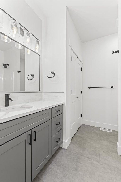 McCall, Idaho, 83638, United States, 4 Bedrooms Bedrooms, ,3 BathroomsBathrooms,Residential,Forsale,1889375