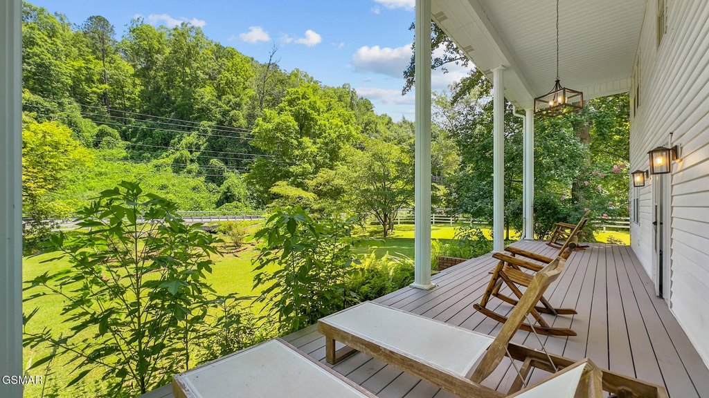 Gatlinburg, Tennessee, 37738, United States, 4 Bedrooms Bedrooms, ,3 BathroomsBathrooms,Residential,Forsale,1971875