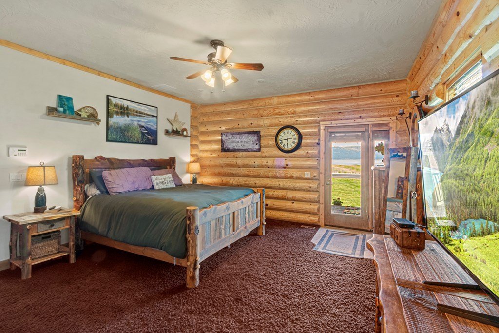 Cascade, Idaho, 83611, United States, 3 Bedrooms Bedrooms, ,2.5 BathroomsBathrooms,Residential,Forsale,1946191