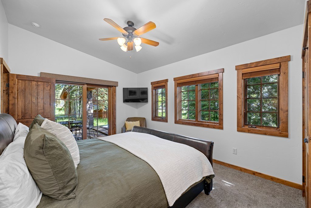 Donnelly, Idaho, 83615, United States, 2 Bedrooms Bedrooms, ,2.5 BathroomsBathrooms,Residential,Forsale,1889377