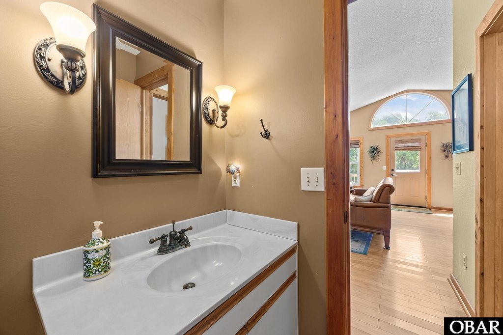 Nags Head, North Carolina, 27959, United States, 4 Bedrooms Bedrooms, ,2 BathroomsBathrooms,Residential,Forsale,1951932